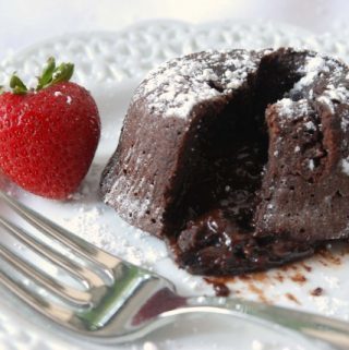 GOOEY CHOCOLATE CAKES