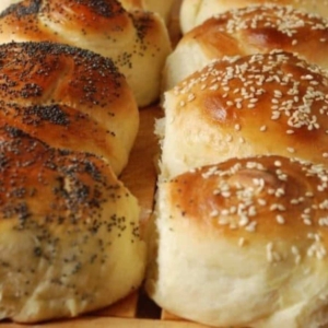 rolls seeded with poppy seeds and sesame seeds