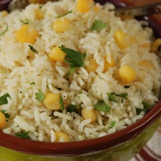 CILANTRO AND HOMINY RICE