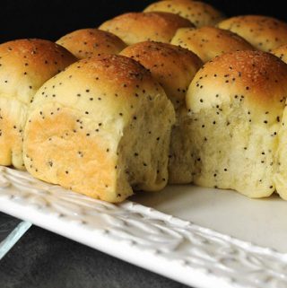 POPPY SEED YEAST ROLLS