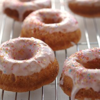 FROSTED STRAWBERRY CAKE DONUTS