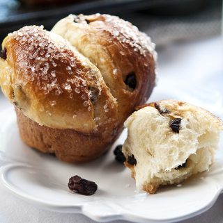 SUGAR-CRUSTED RAISIN BRIOCHE