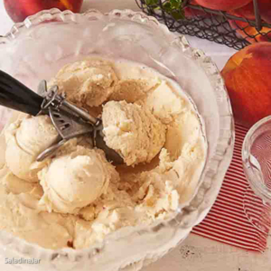 homemade peach frozen yogurt