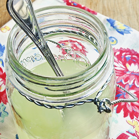 Repurposing/Upcycling WHEY PROTEIN POWDER JARS for my baking