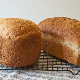 Bread from machine compared to hand-kneaded bread