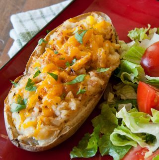 SOUTHWESTERN CHICKEN-STUFFED SPUDS
