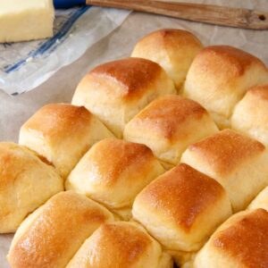 baked yeast cornbread dinner rolls