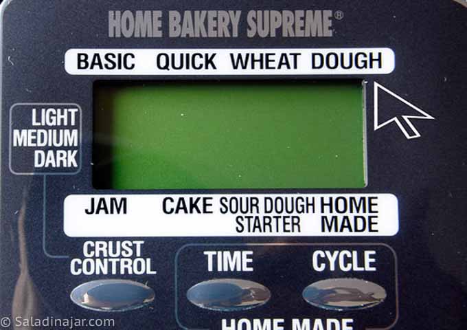 bread machine with dough cycle highlighted