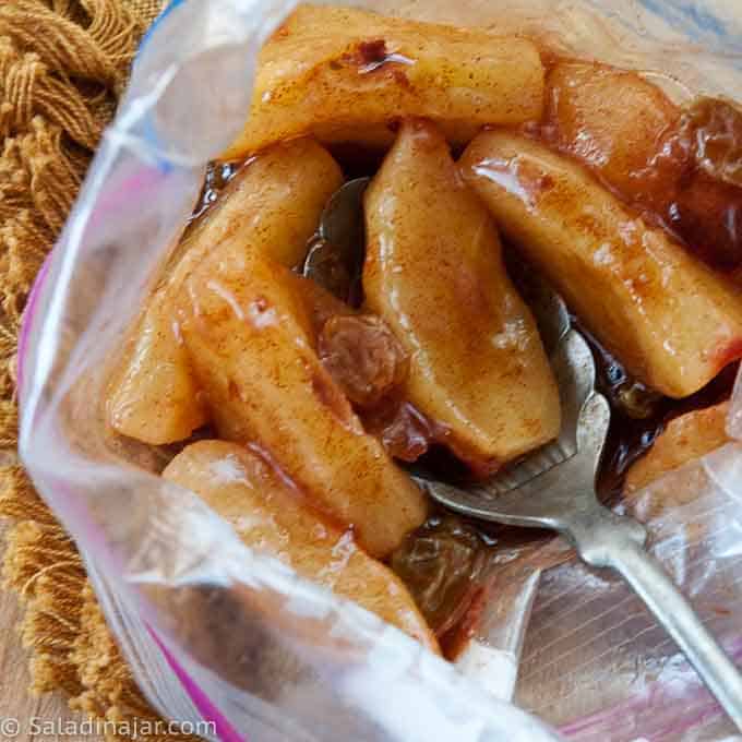 apples in a bag (the filling for the bread)