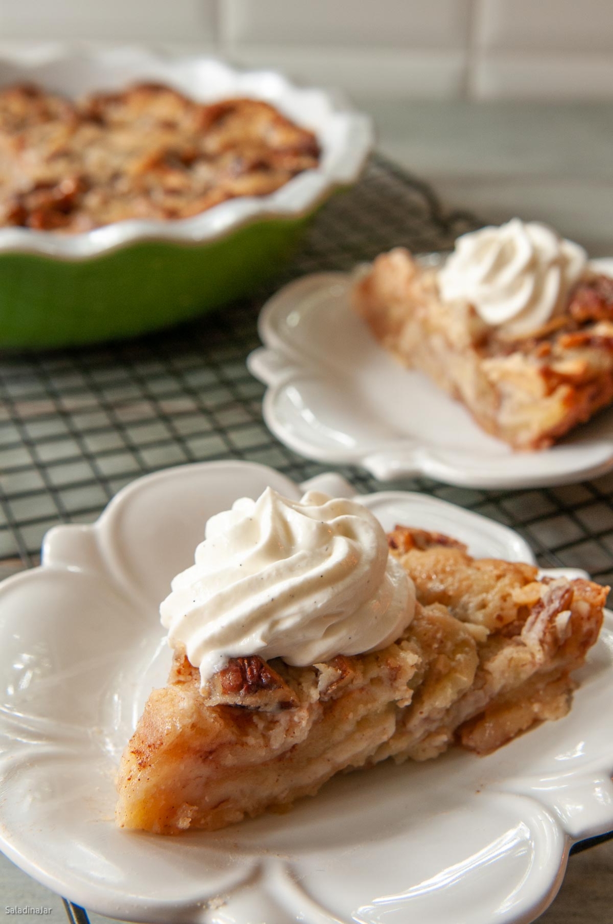 slices of crustless apple pie