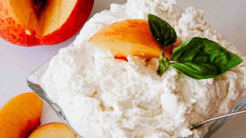 How to make Ricotta from milk and yogurt whey - Luvele US