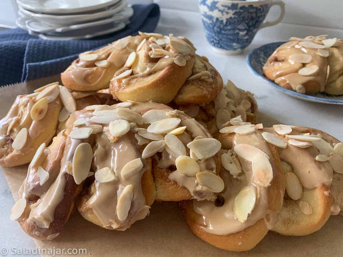 Frosted Bear Claws