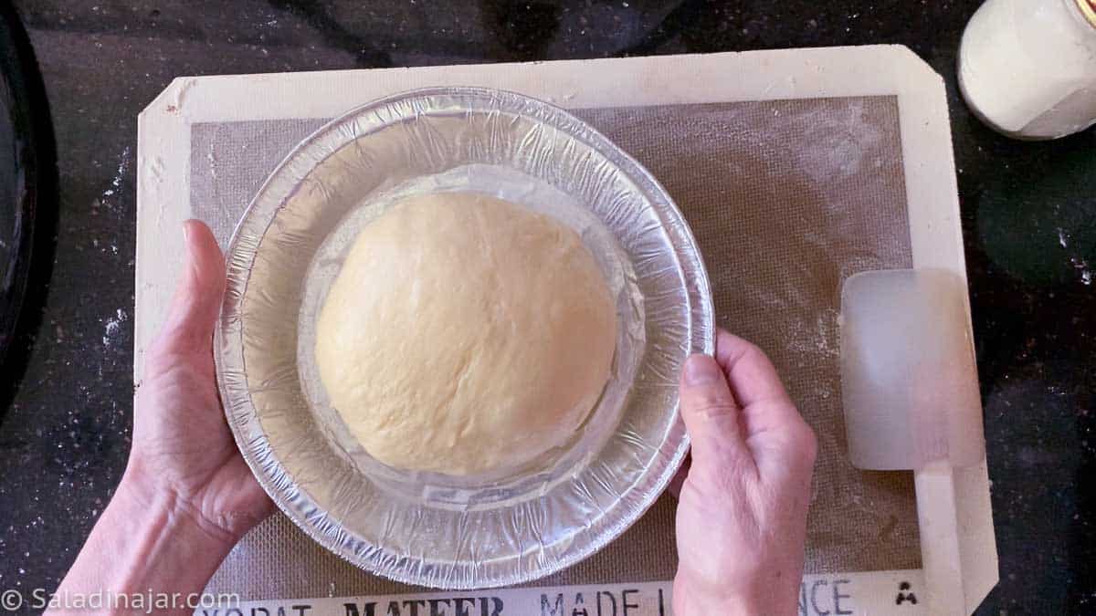 Making a round loaf