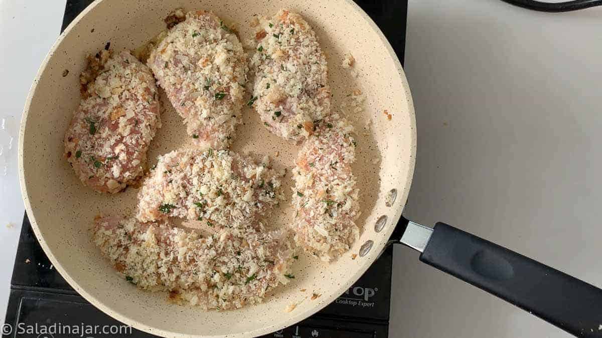 pan-frying chicken