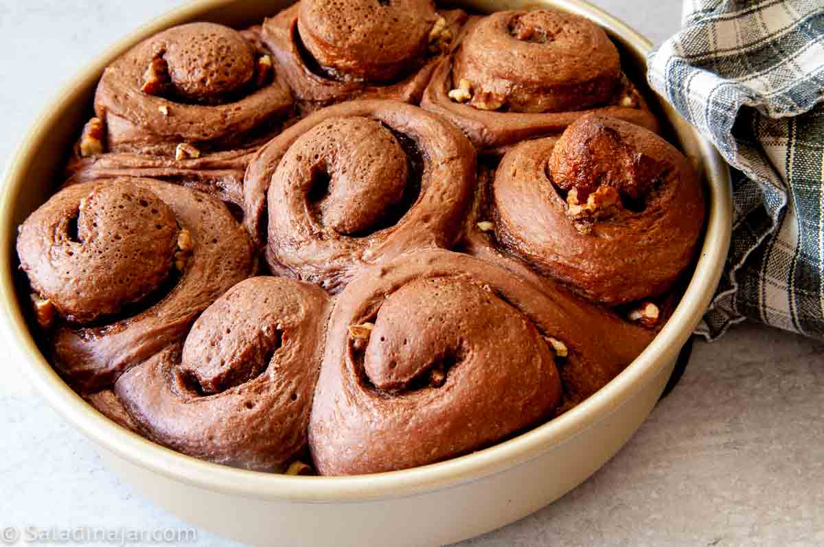 baked cinnamon rolls without icing