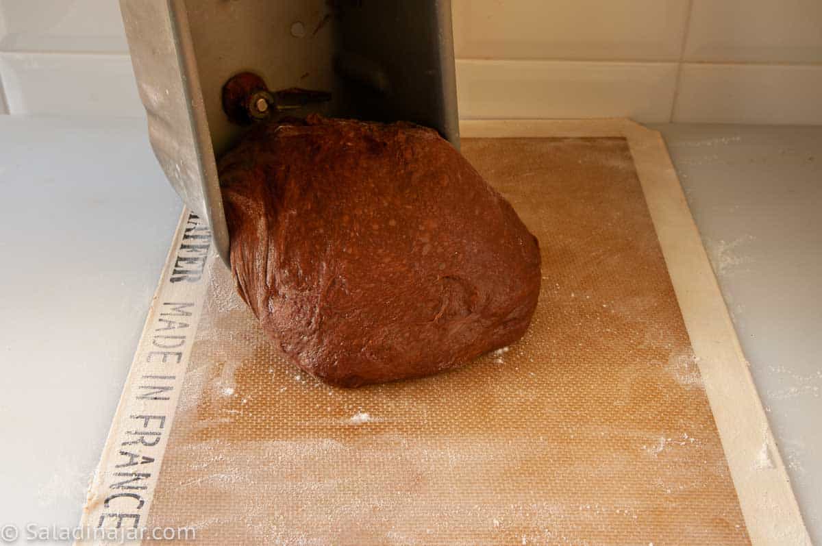 Removing chocolate dough from a bread machine pan