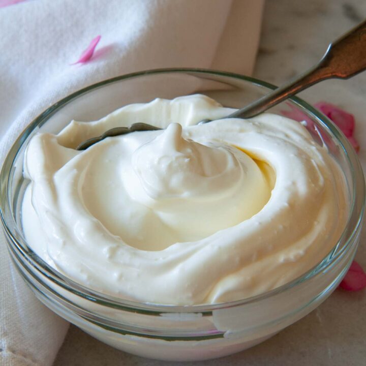 Making Creme Fraiche with Yogurt or Yogurt Whey (+Video)| Salad in a Jar