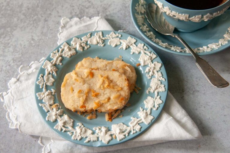 How These Easy Coconut Shortbread Cookies Can Save the Day (+ Video)