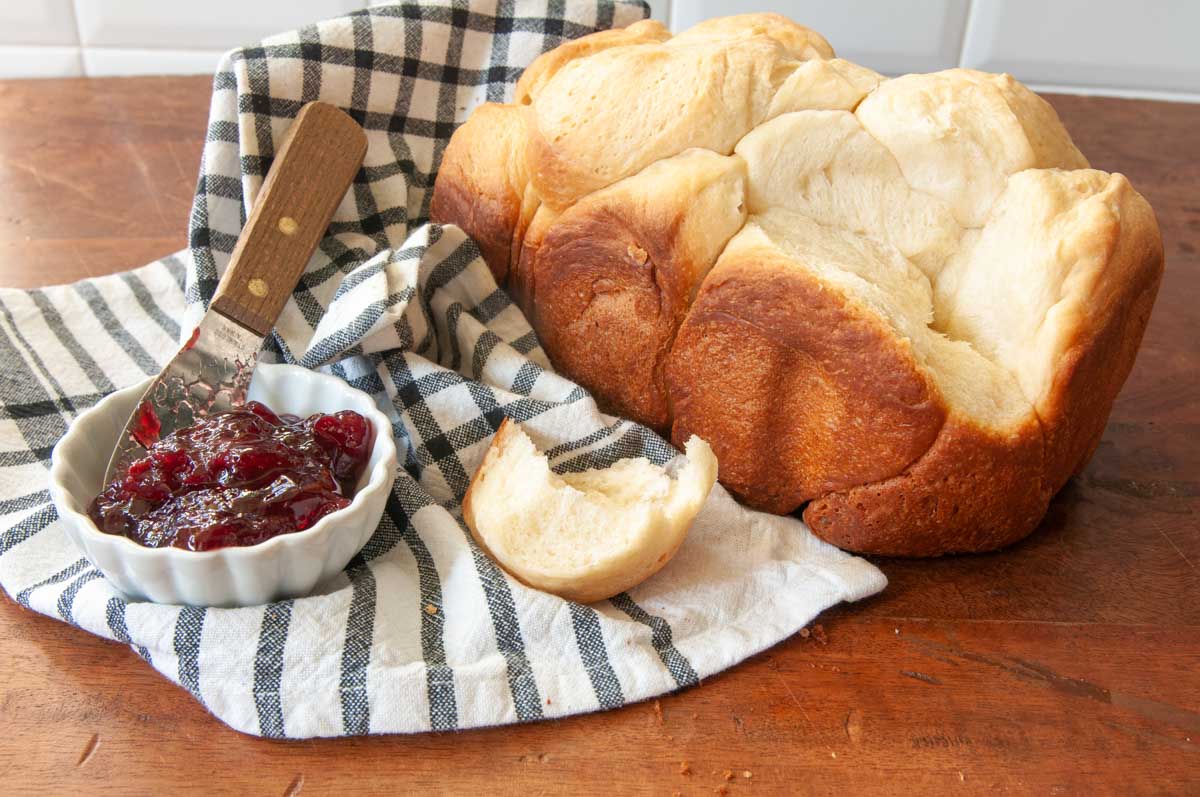 pullapart rolls with jelly on the side