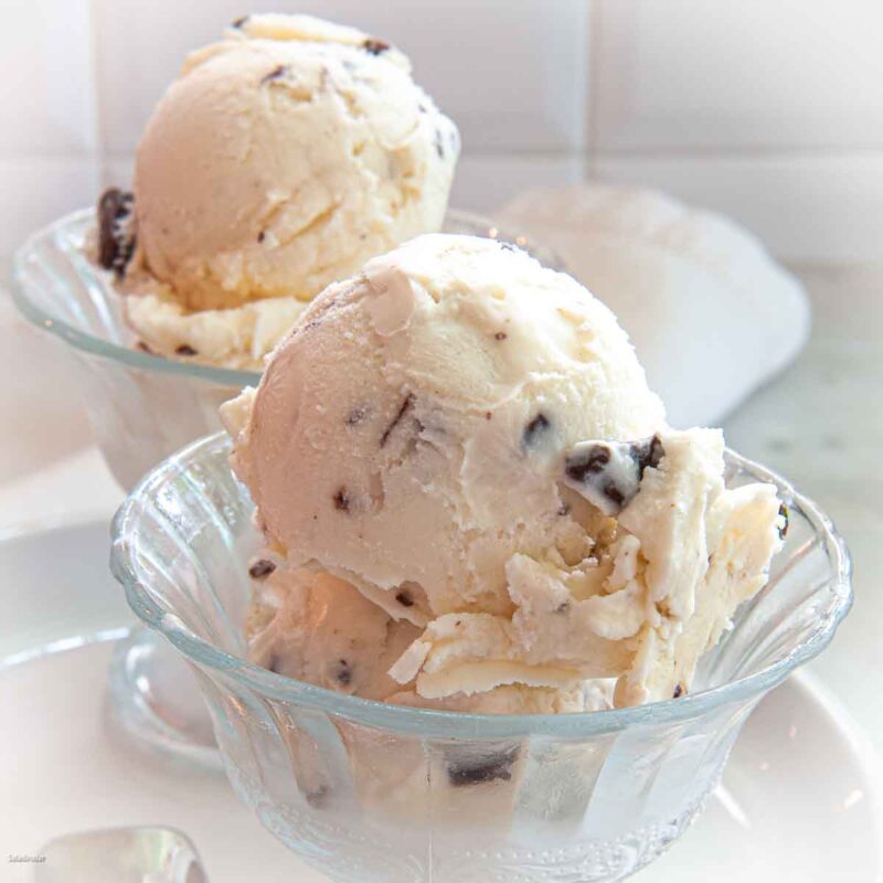 Crème Fraîche Ice Cream Recipe with Nutella Flakes