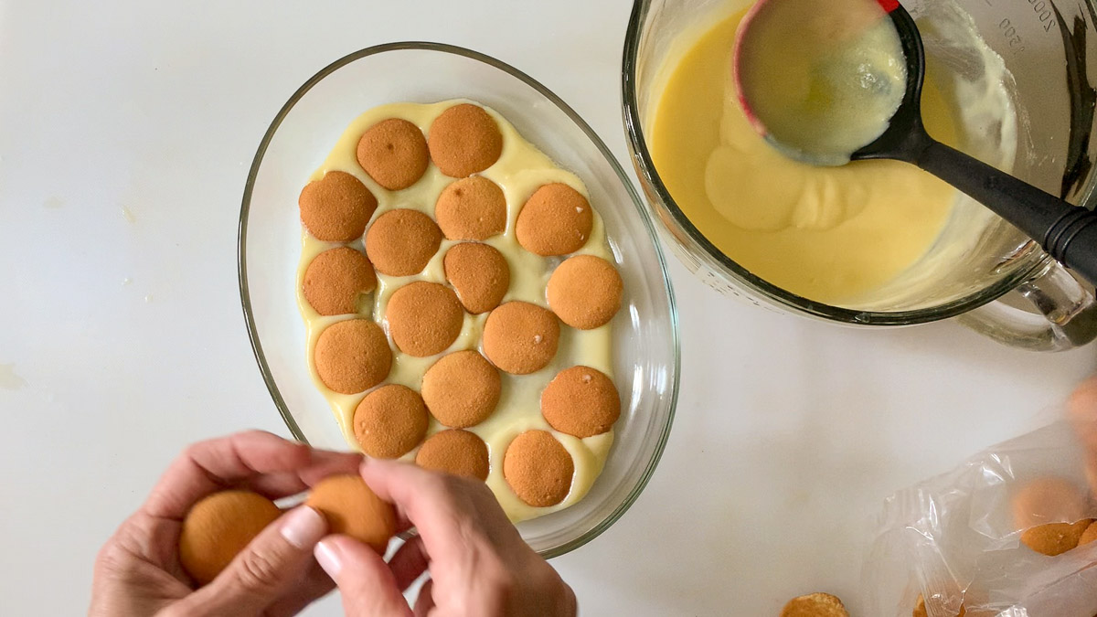 layer of vanilla wafers