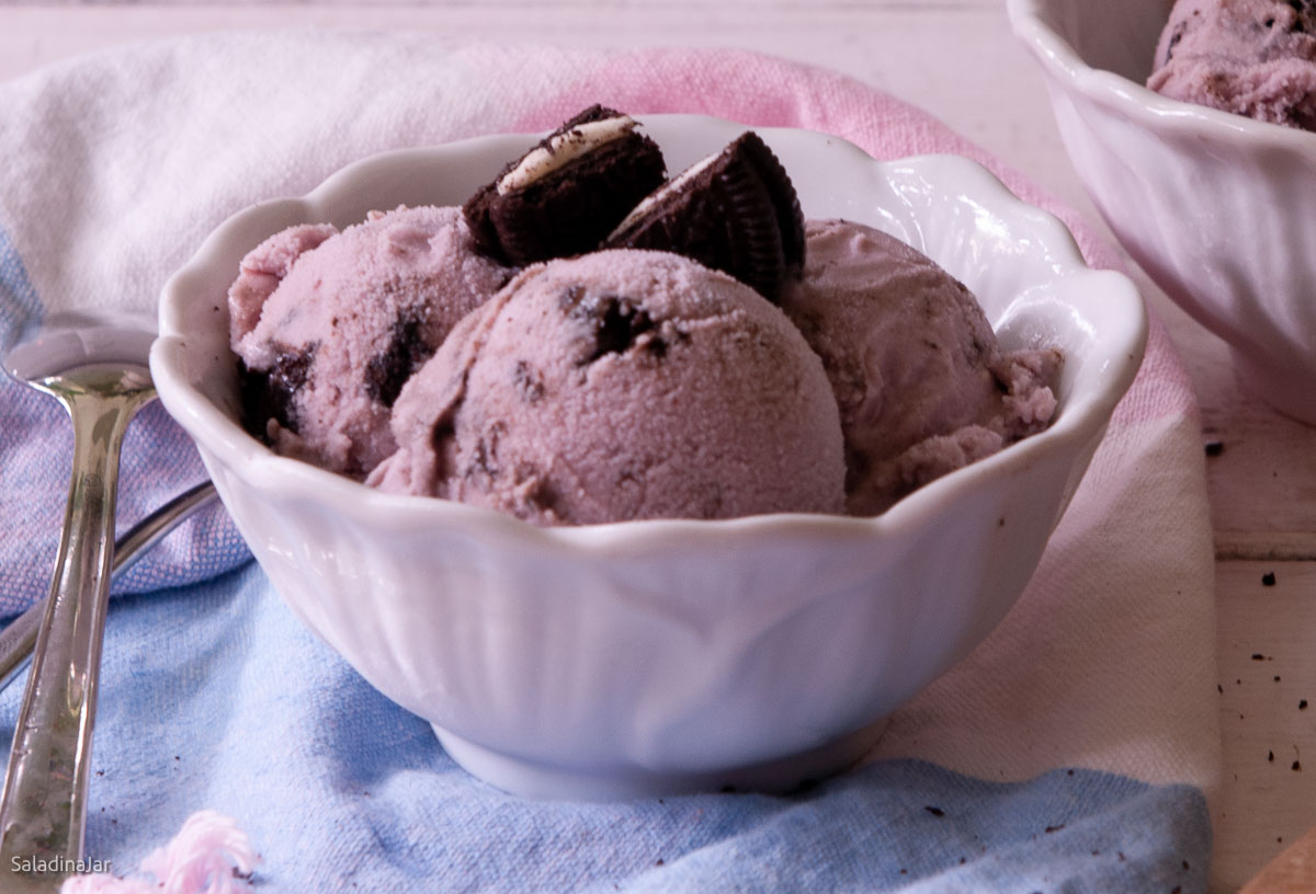 cookies and cream blackberry ice cream