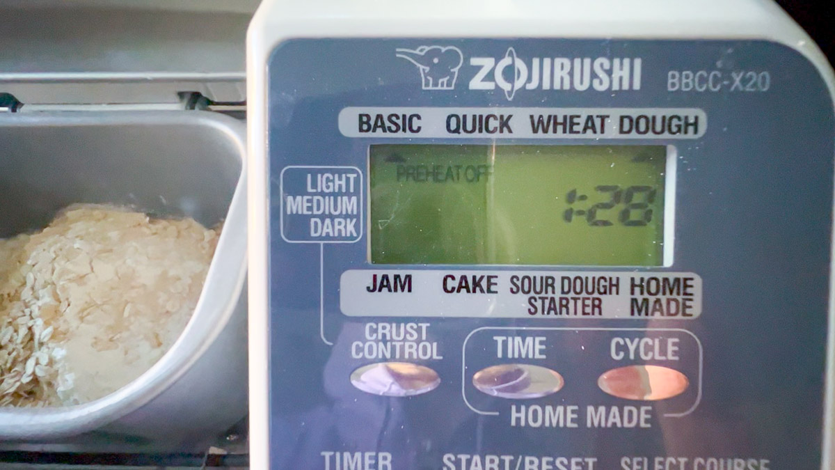 showing bread machine setting