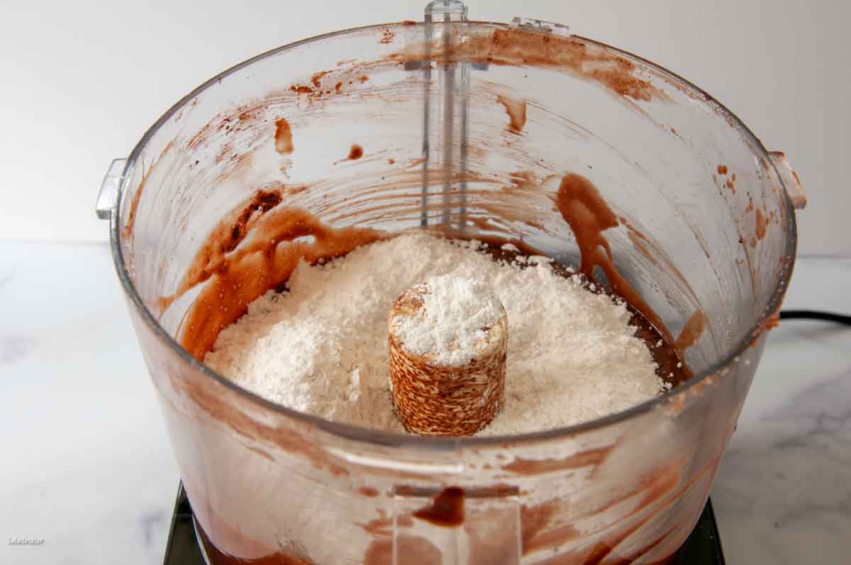 Flour mixture distributed over the chocolate batter.