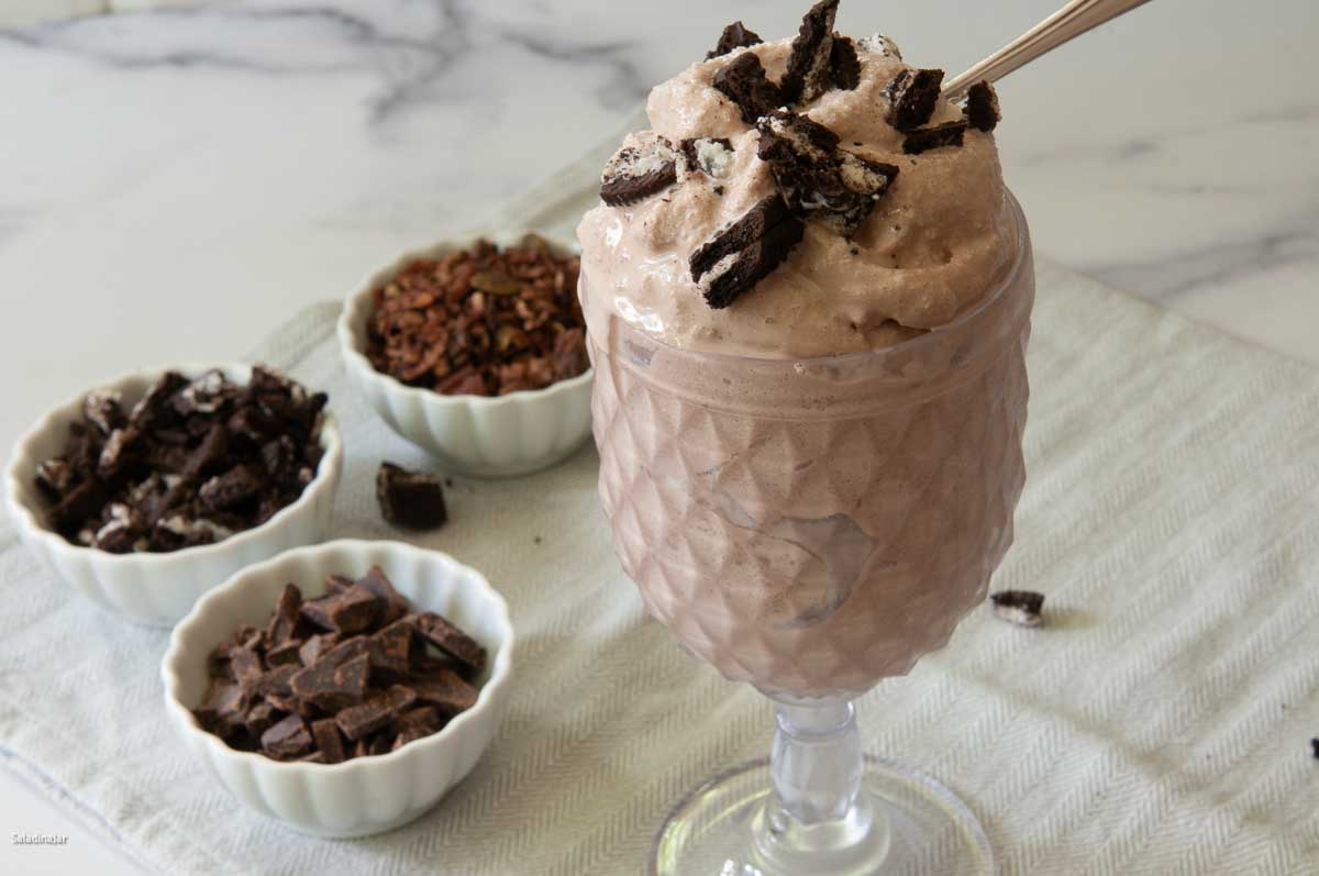 creami with addi-ins such as chopped chocolate, chocolate granola, or oreo cookies.